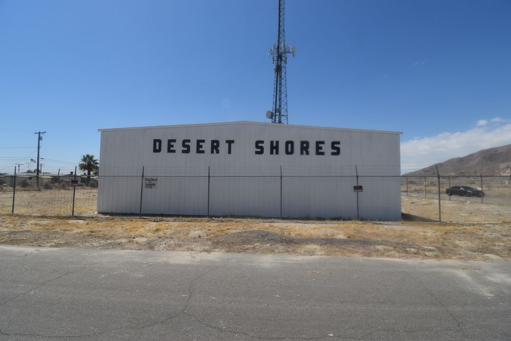 DESERT SHORES COMMERCIAL BUILDING: 3844 Scott Dr, Thermal, CA 92274